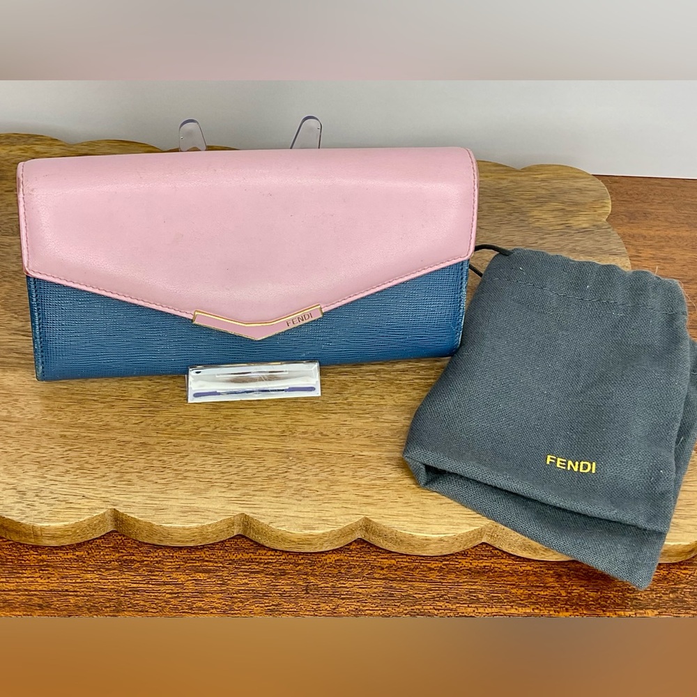 Fendi 2Jours Envelope Continental Wallet in Blush Pink and Blue Leather - Picture 1 of 15